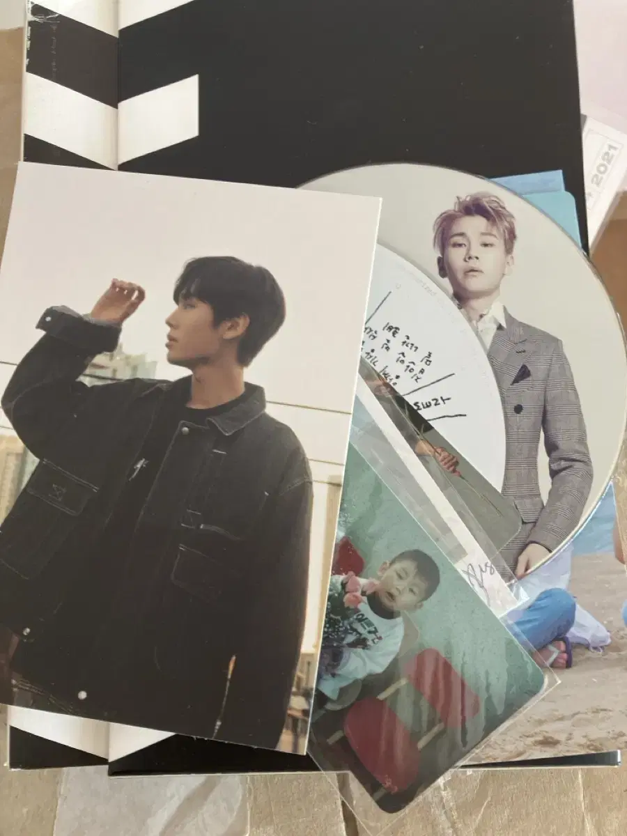 Jung Ilhoon Goods bulk 3000 won