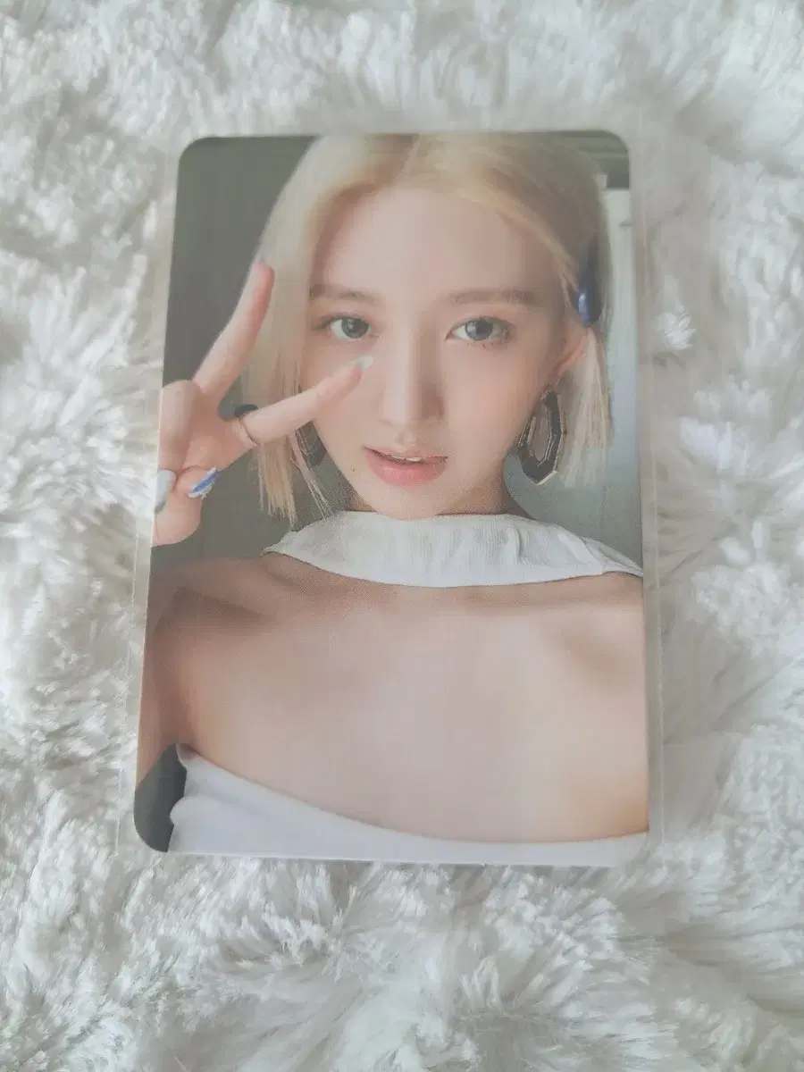 ive afterlike jewelry gaeul photocard