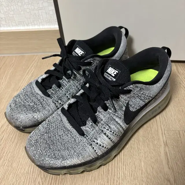 NIKE 나이키 운동화 260