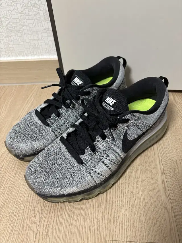 NIKE 나이키 운동화 260