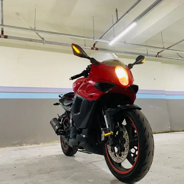 KR 코멧GT250R 아크라포빅 레드/블랙컬러 튜닝다수  깔끔한 바이크