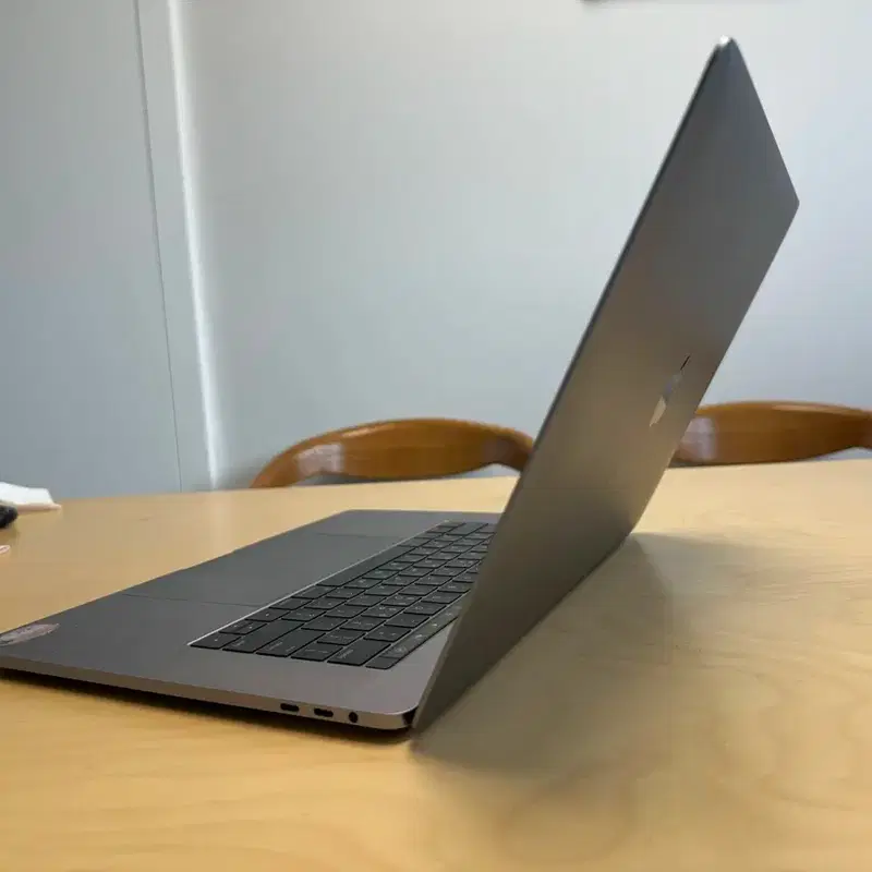 A1707 맥북프로 15인치 I7 CPU 판매합니다