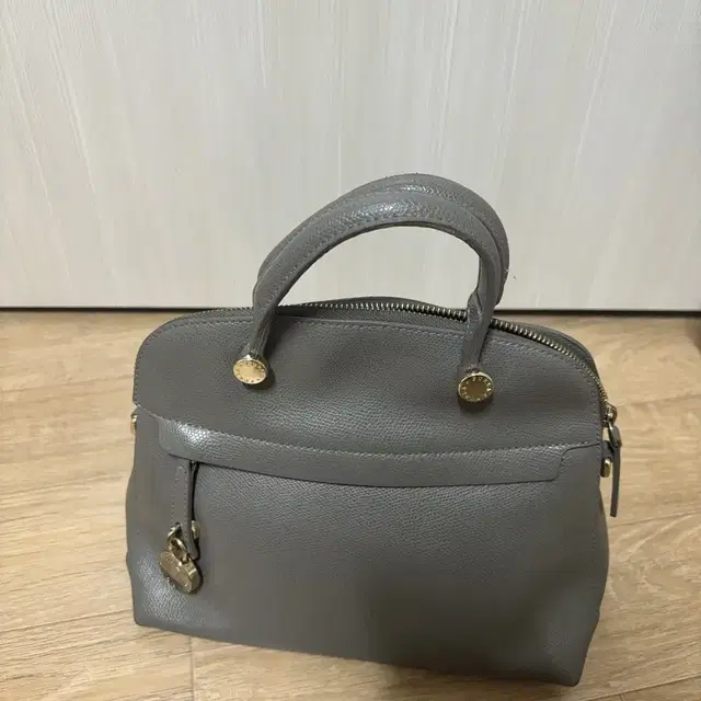 FURLA 핸드백 판매