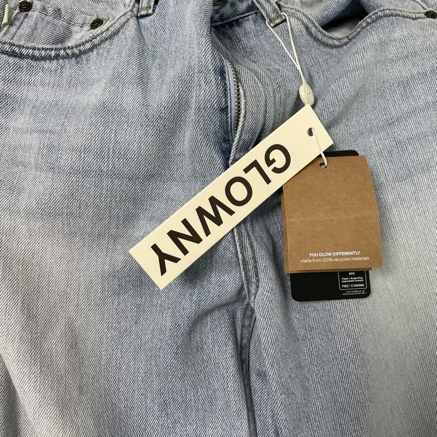 글로니 95 DESTROYED STRAIGHT FIT JEANS