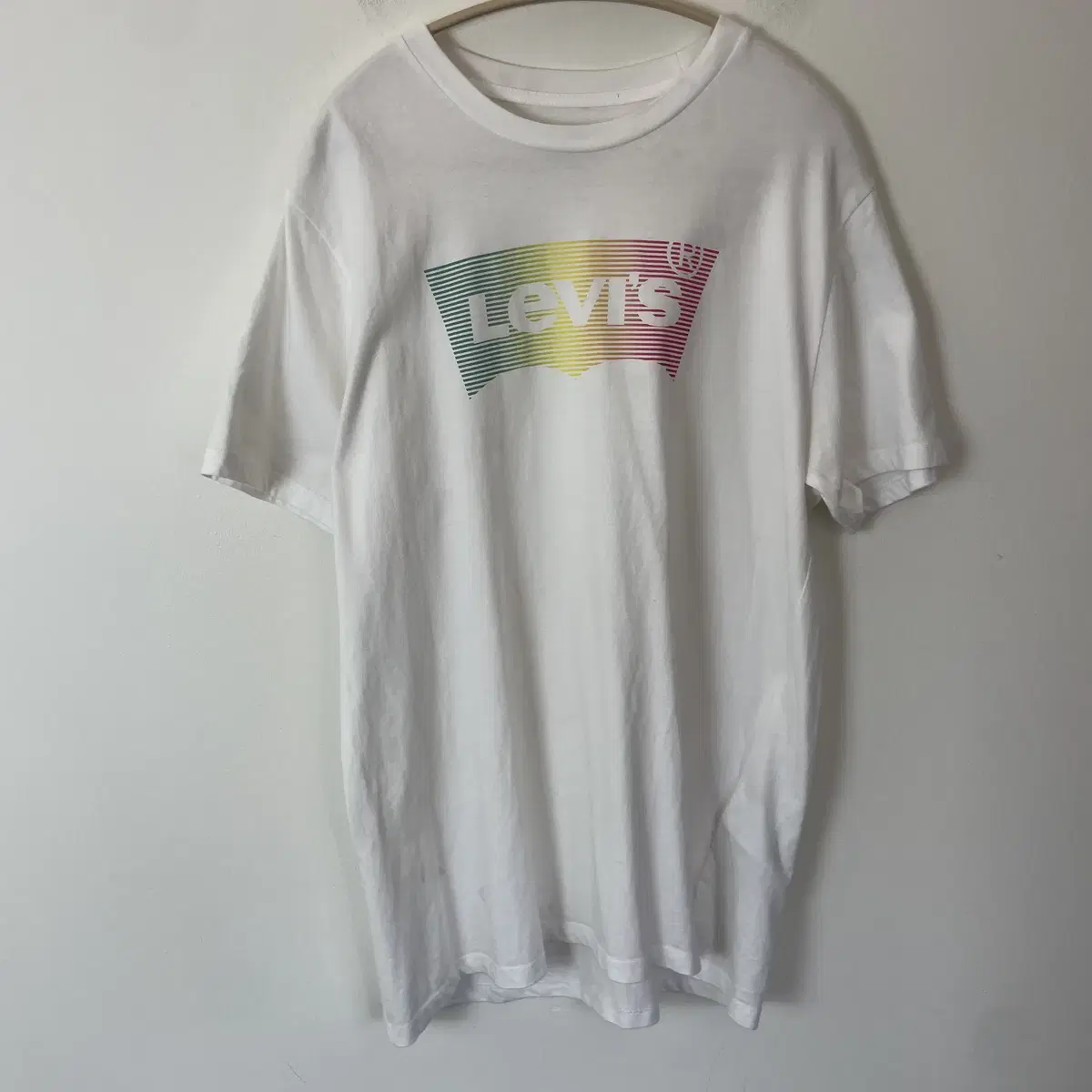 Levi's White Rainbow Logo Printed Short Sleeve T-Shirt