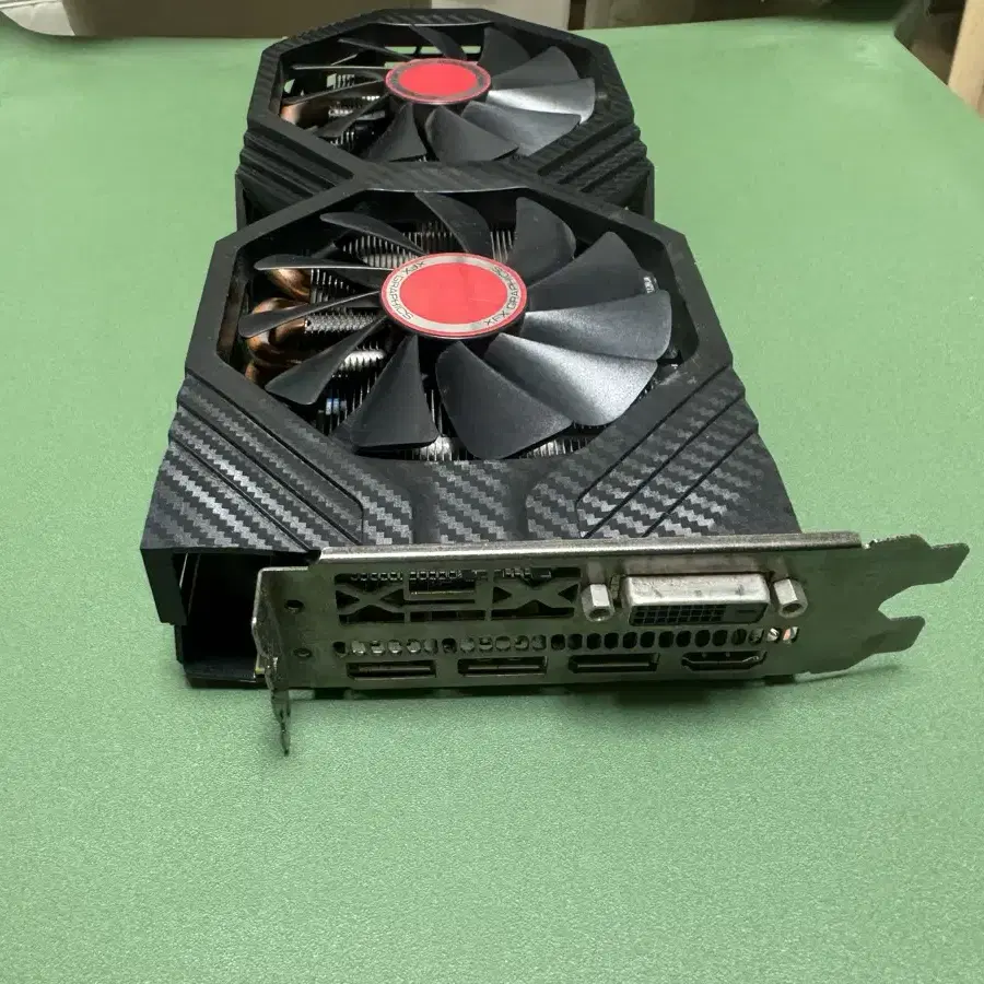 라데온 RX580 4gb XFX 판매합니다 (쿨거래시 네고)