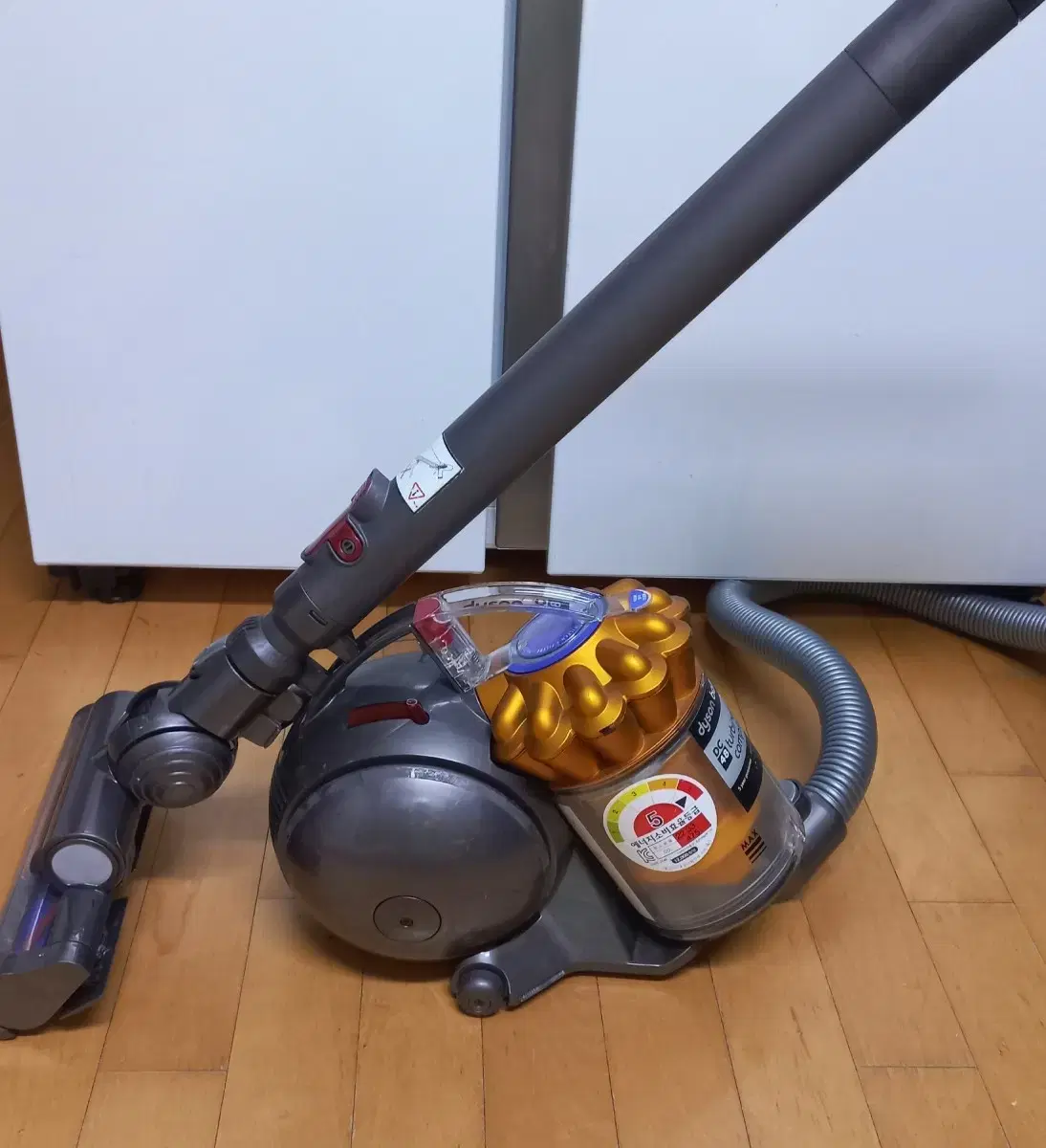 Dyson 유선청소기 DC48