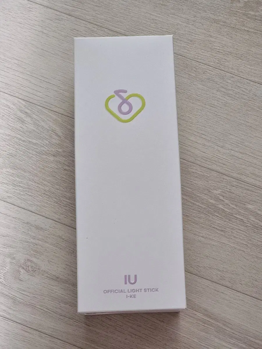 IU lightstick Ike ver. 3 sell (unsealed)