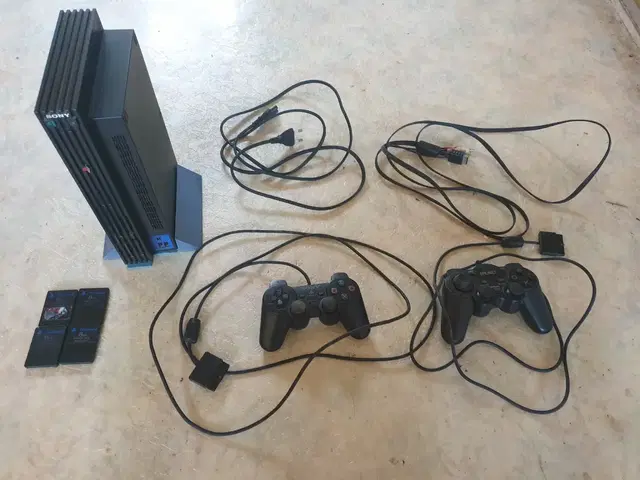 구형 ps2 팝니다.