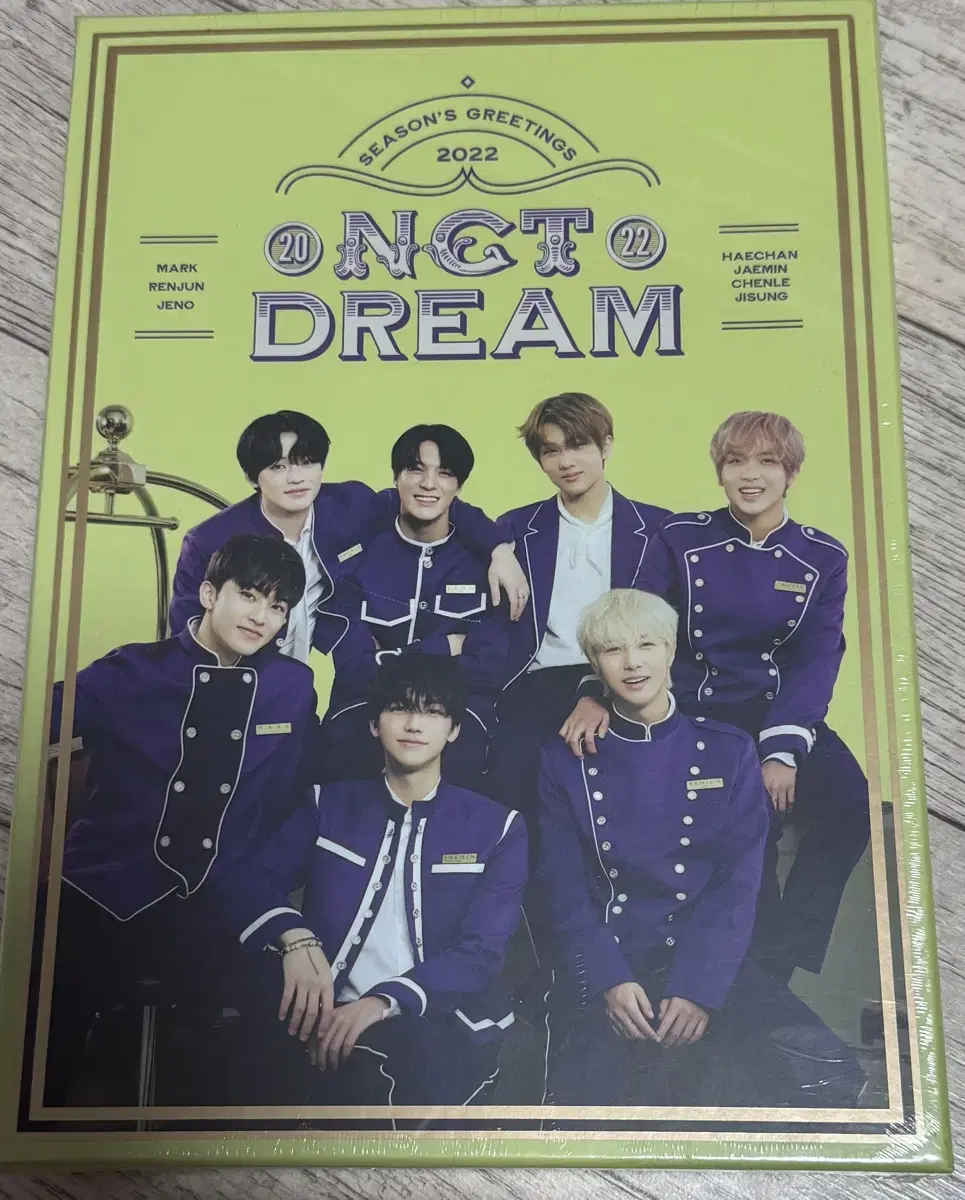 NCT Dream 2022 seasons greetings (unsealed)