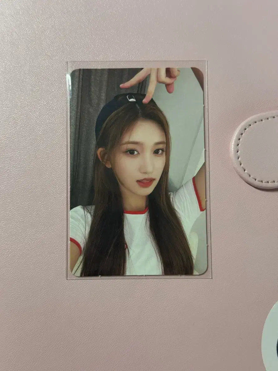 Season's Greetings Starship Square 2023 unreleased photocard leeseo