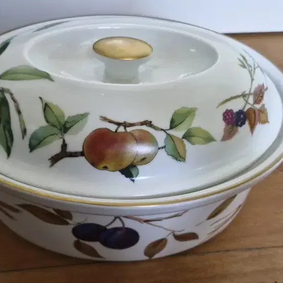 영국 로얄우스터(Royal Worcester) 이브샴 골드