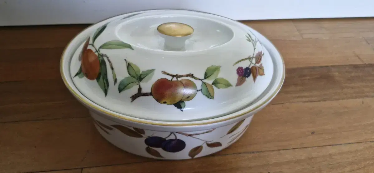 영국 로얄우스터(Royal Worcester) 이브샴 골드