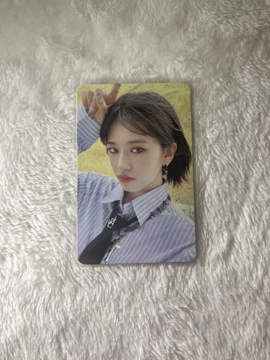 Ive Mein YujinPhotoCard