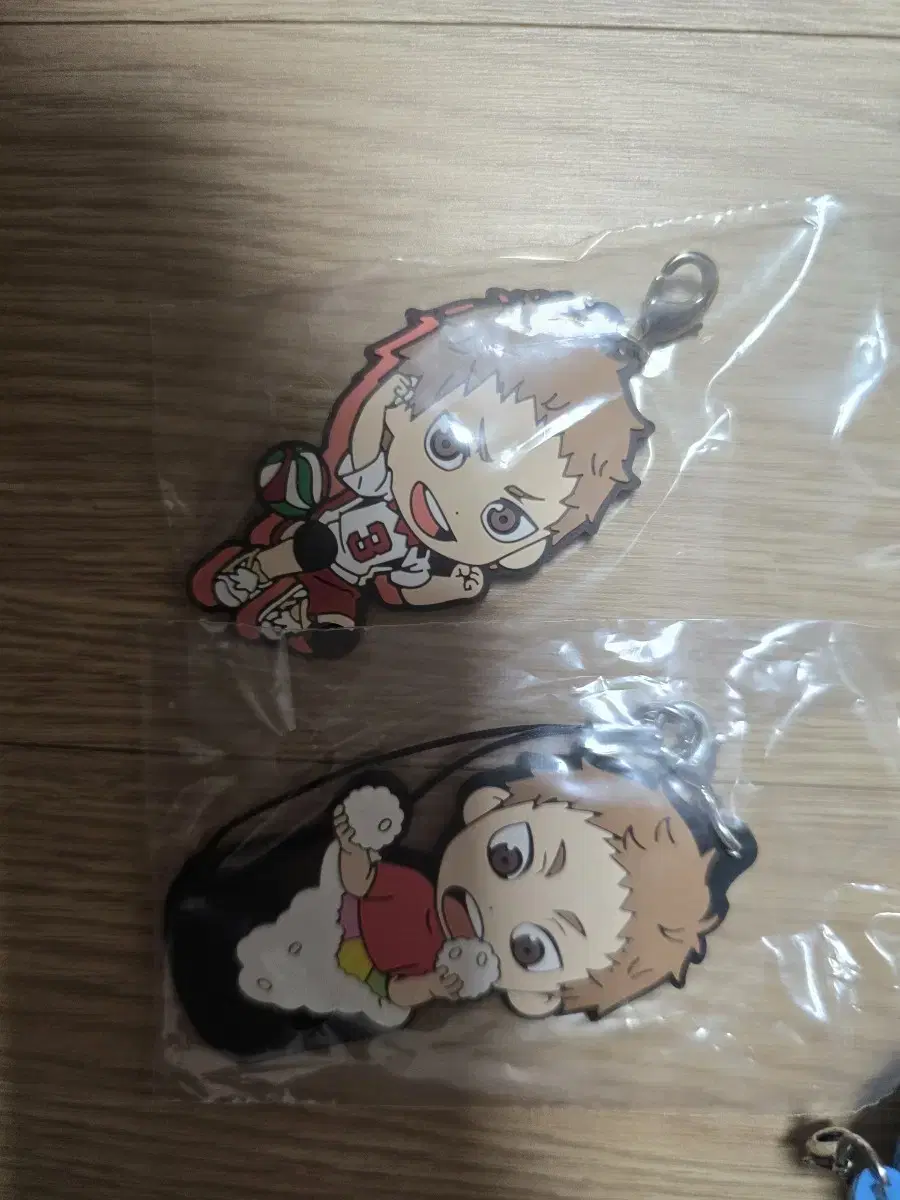 Haikyuu Yaku keyring 2 types