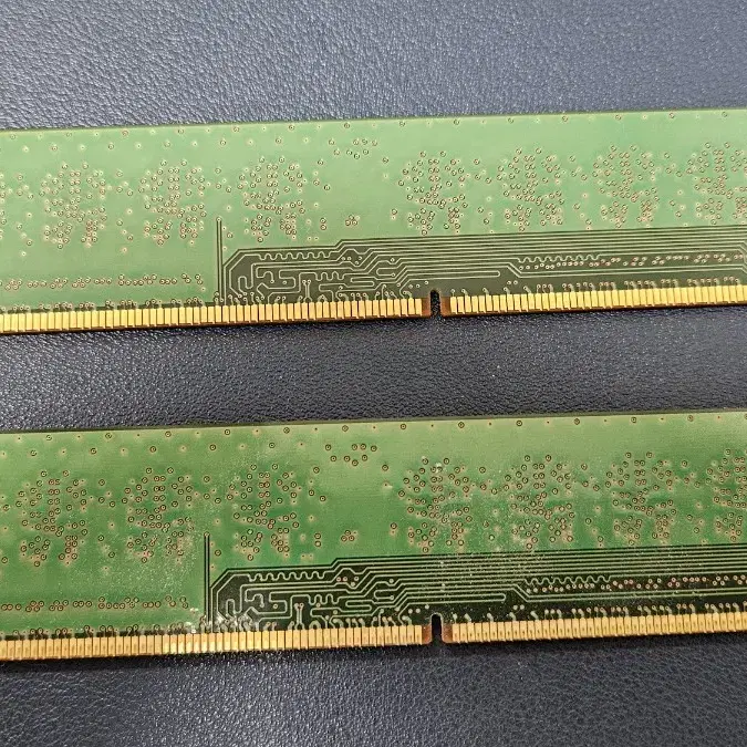 PC3 DDR3 4GB 12800U 2개 판매