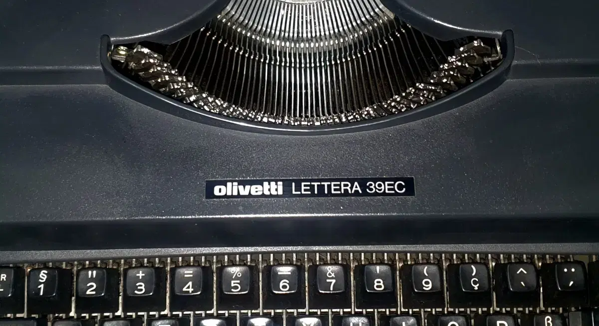 olivetti LETTERA 39EC 전동타자기