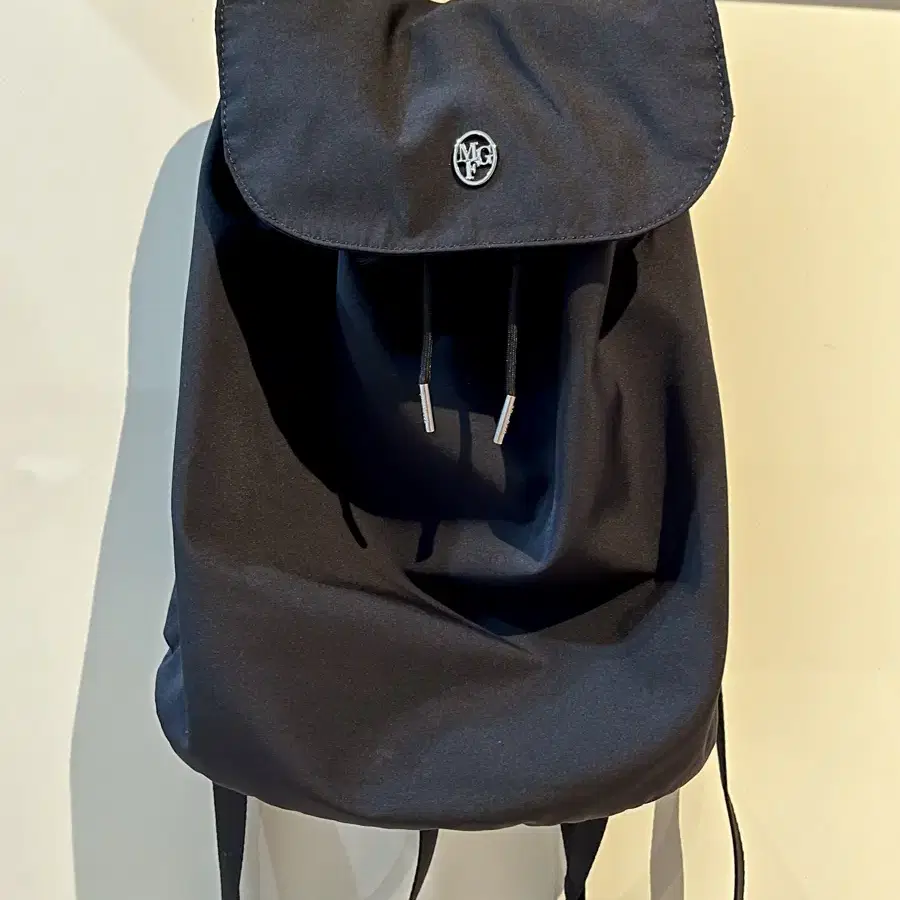 마리떼 백팩 (CIRCLE LOGO BACKPACK black)