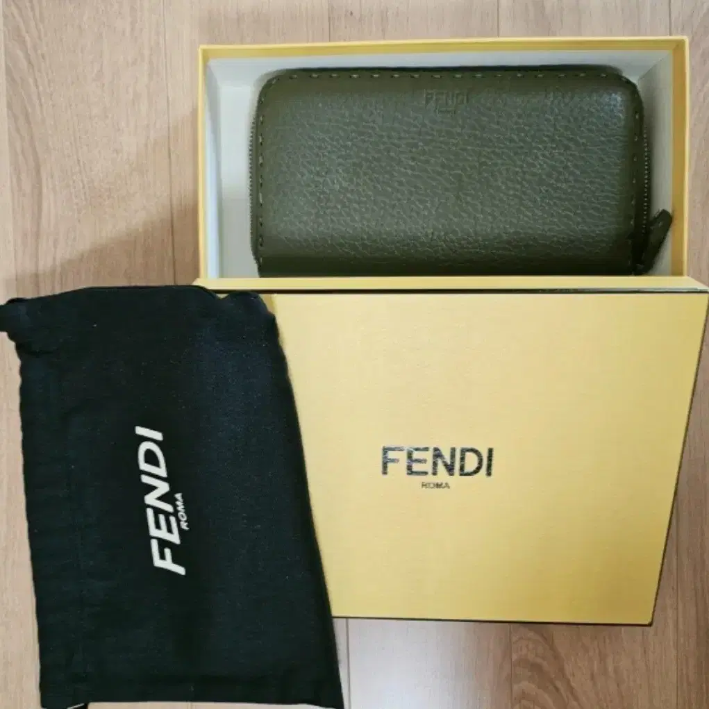 펜디 FENDI 장지갑