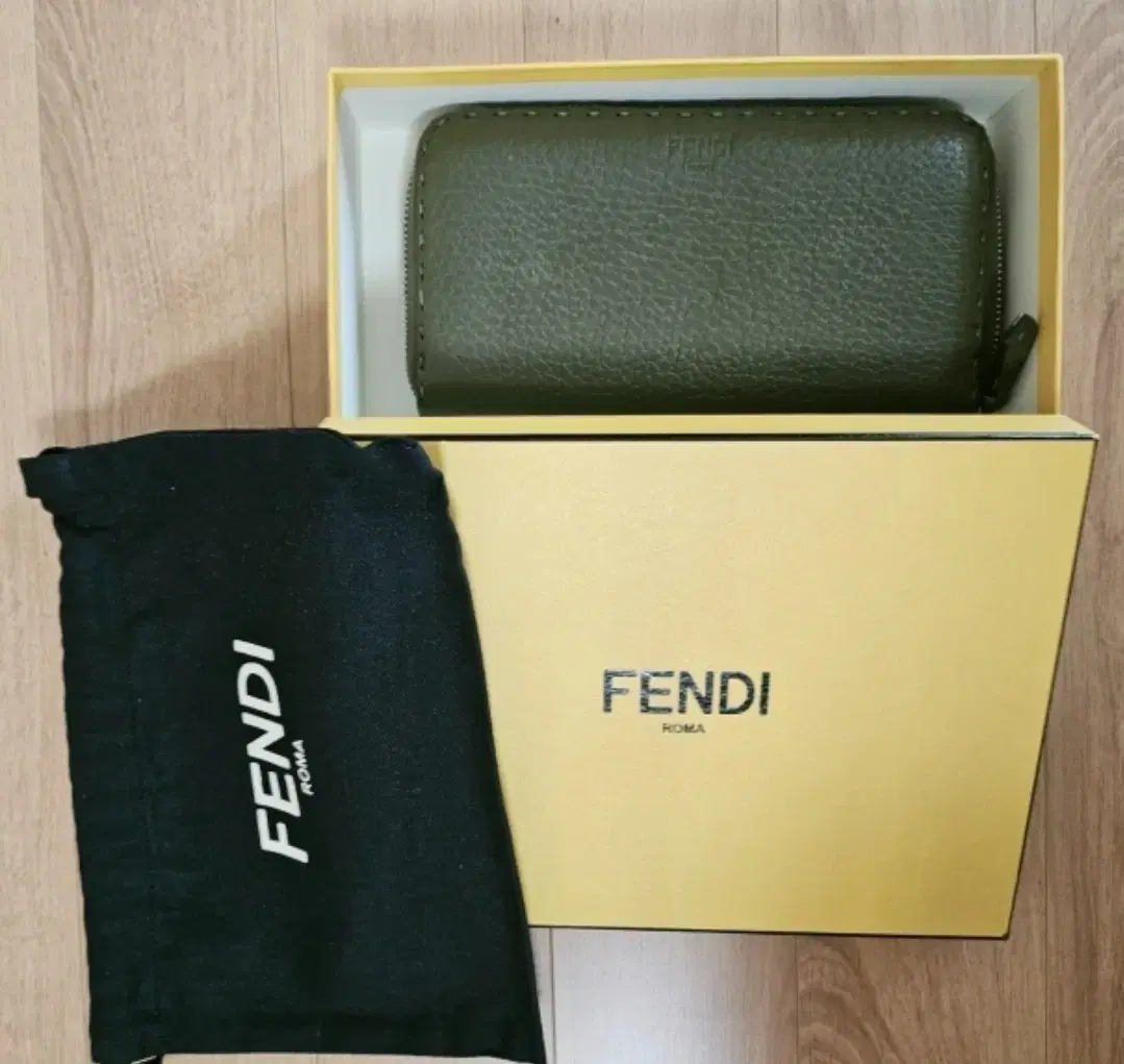 펜디 FENDI 장지갑