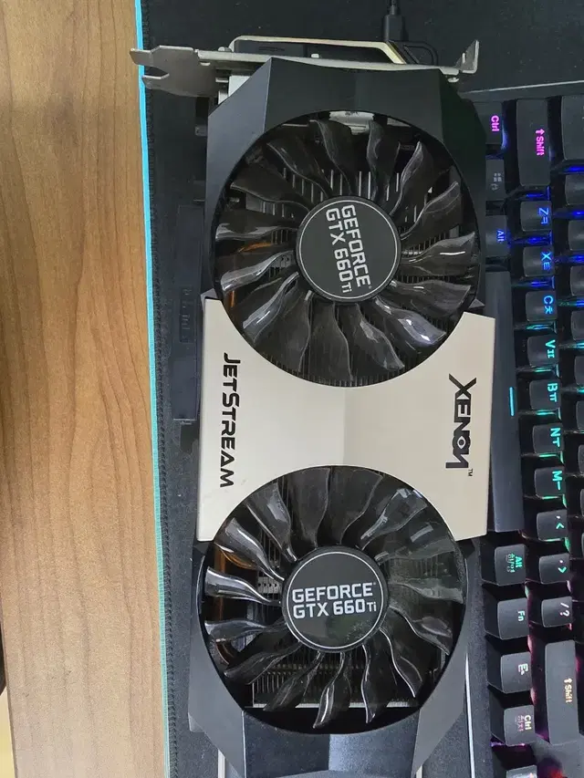 GTX 660 Ti 이엠텍 팝니다