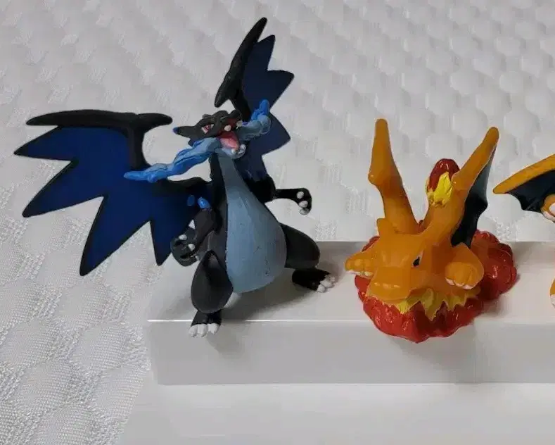 Pokémon Lizamon Figure Set (3-dimensional figure, finger doll)