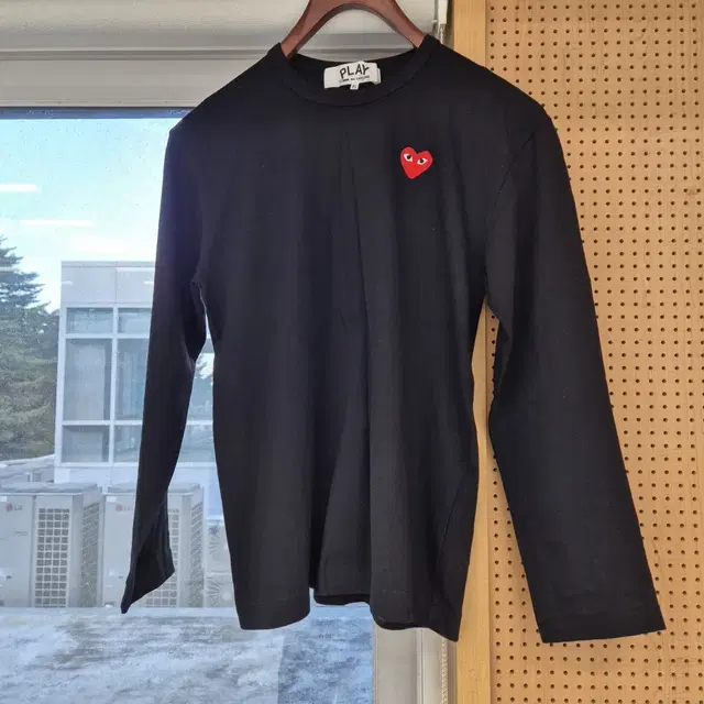 꼼데가르송 COMME des GARCONS