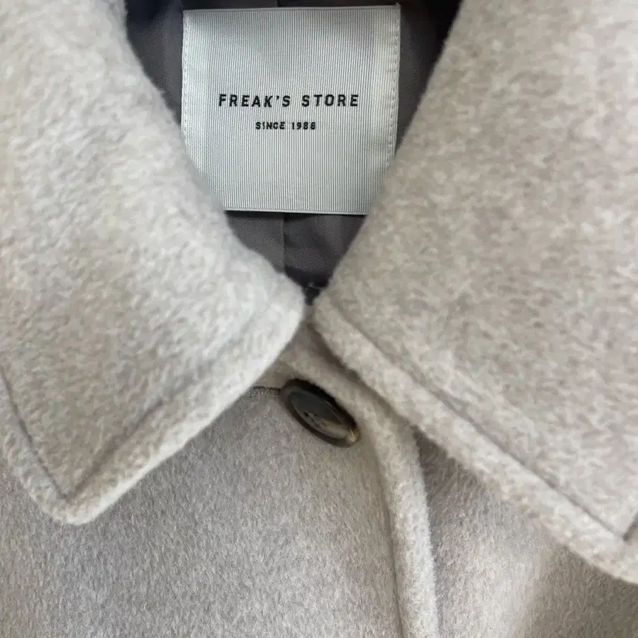 Freaks Store 프릭스스토어 오트밀 발마칸 코트 여자