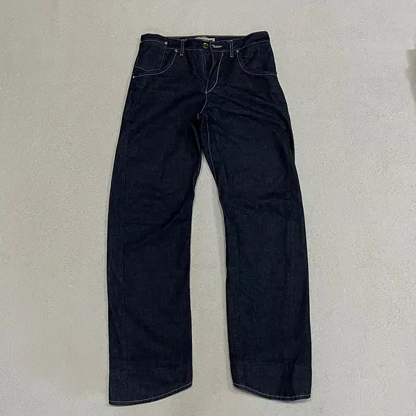 32 Levi's Engineered Loose Fit Jeans B.2383