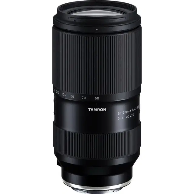 탐론 50-300mm F14.5-6.3 Di Ill VC VXD