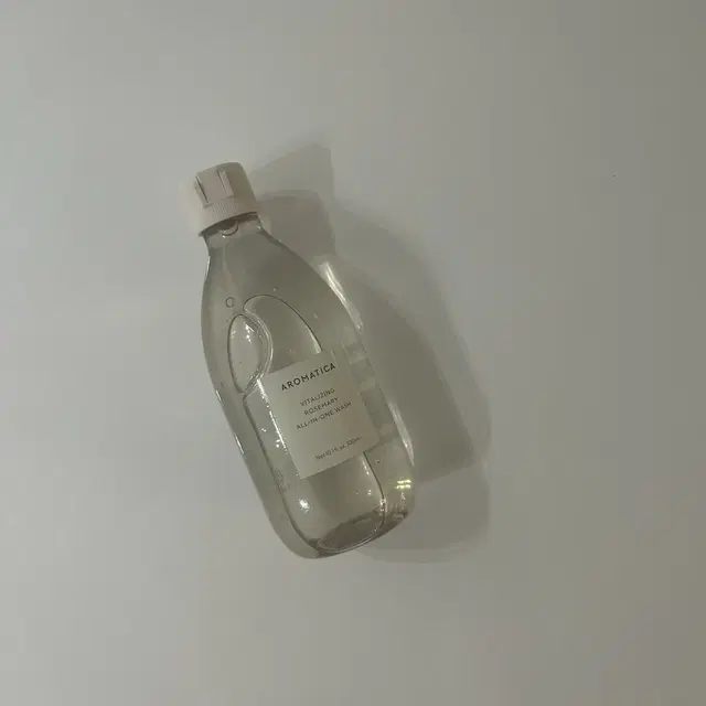 새상품/ 아로마티카 바이탈라이징 로즈마리 올인원 워시 300ml