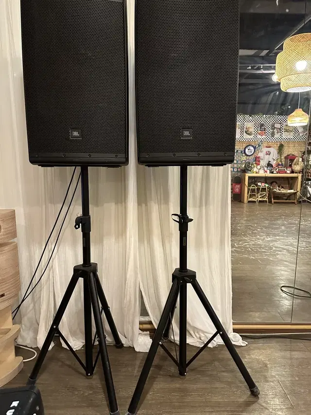 JBL EON615 스피커 + MACKIE 1604 VLZ PRO 믹서