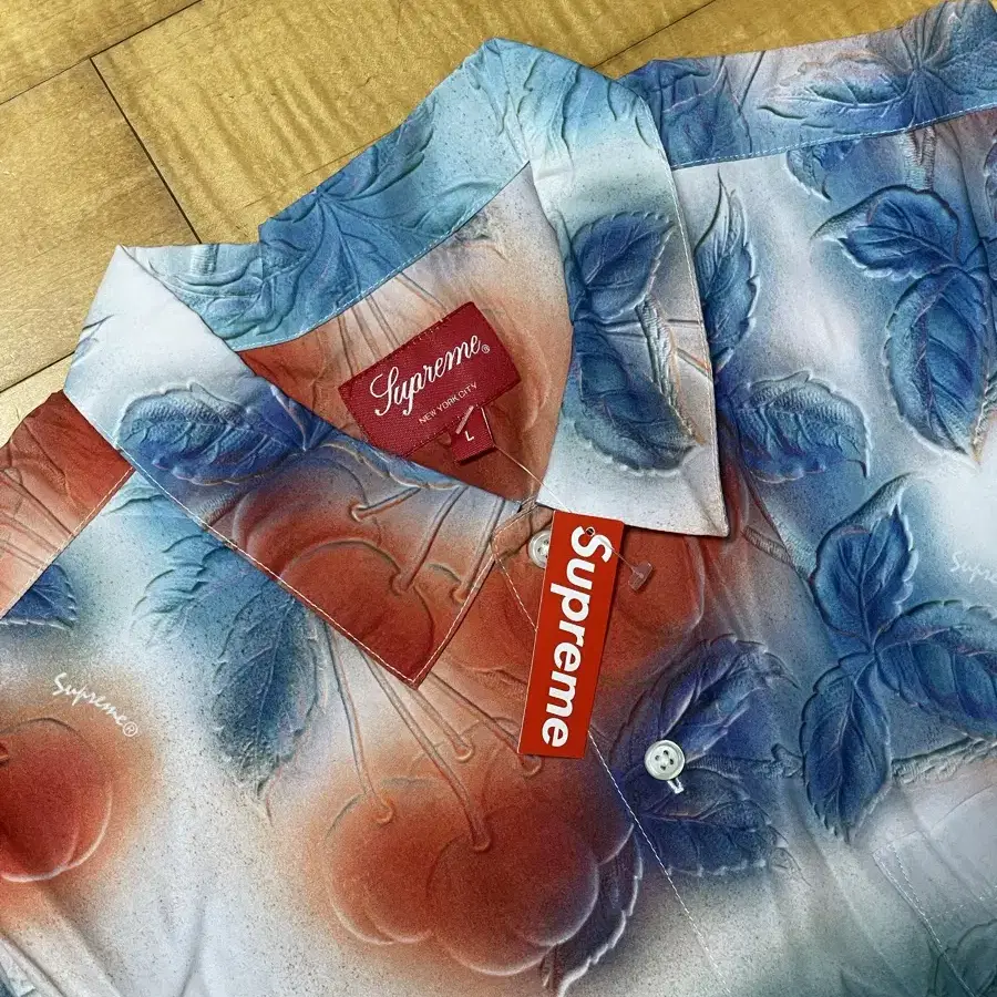 Supreme 슈프림 Cherries S/S 셔츠 L사이즈