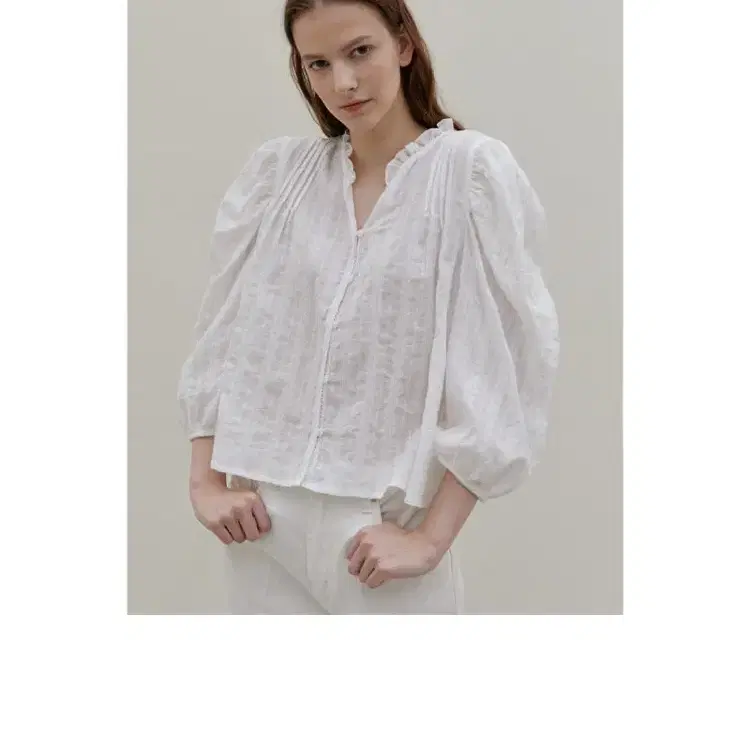 오브오브 masella volume blouse white