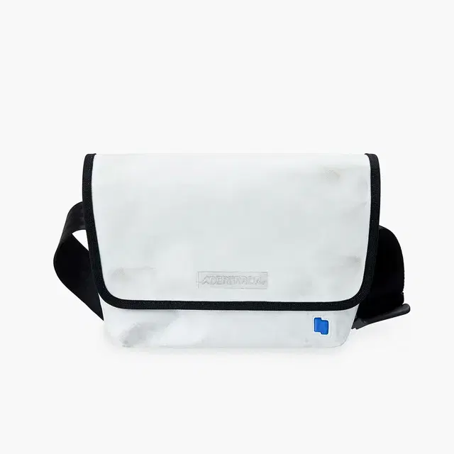 아더에러 Small trace esty messenger bag