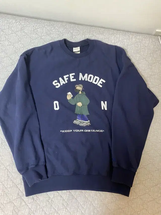 아웃스탠딩 V.S.C safe mode sweat shirt