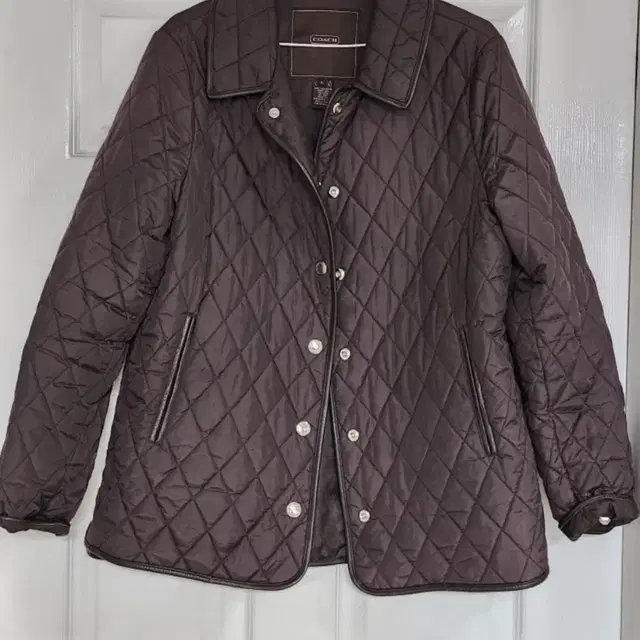 코치 퀼팅 자켓 Coach quilted jacket