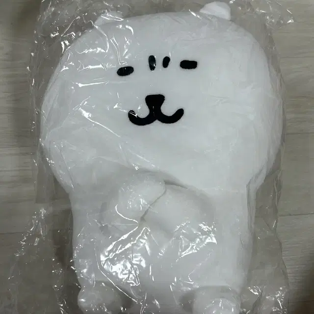 농담곰 쿠지 2등상, 퍼그 파우치