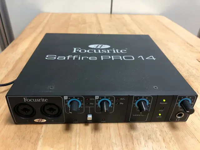 FOCUSRITE Saffire PRO 14 판매