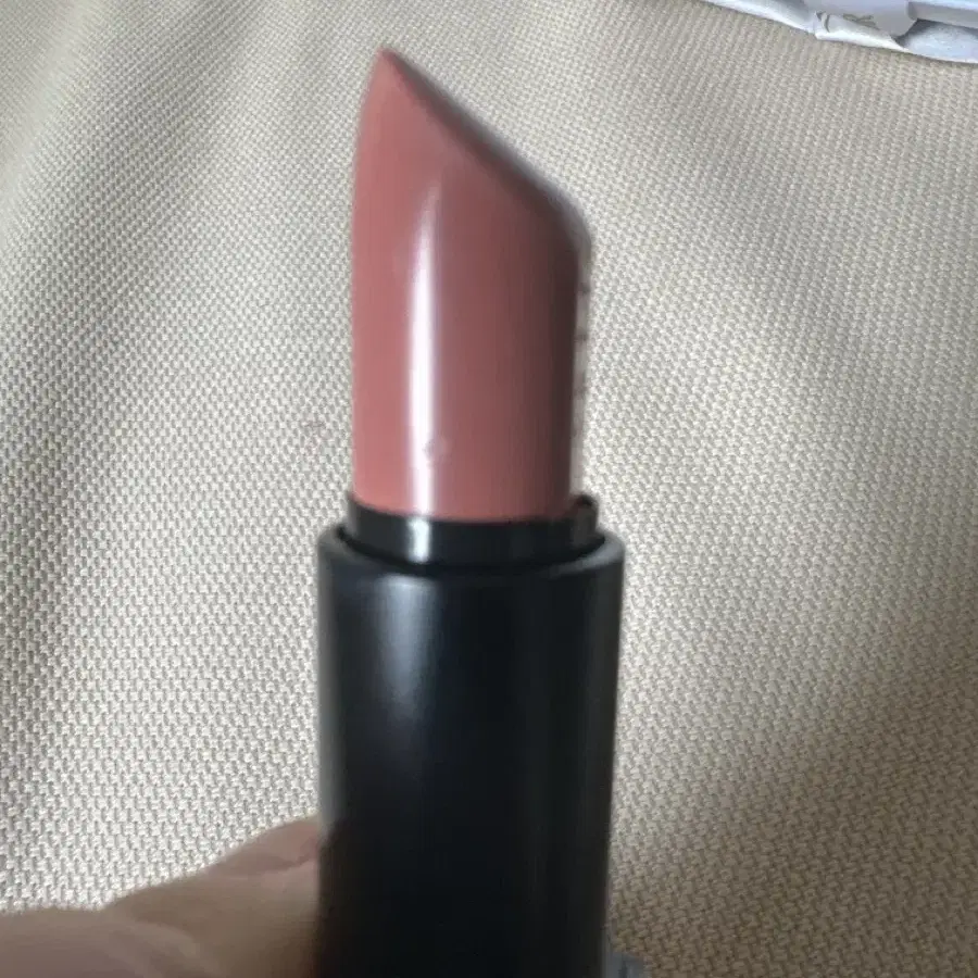 나스 nars 라켈