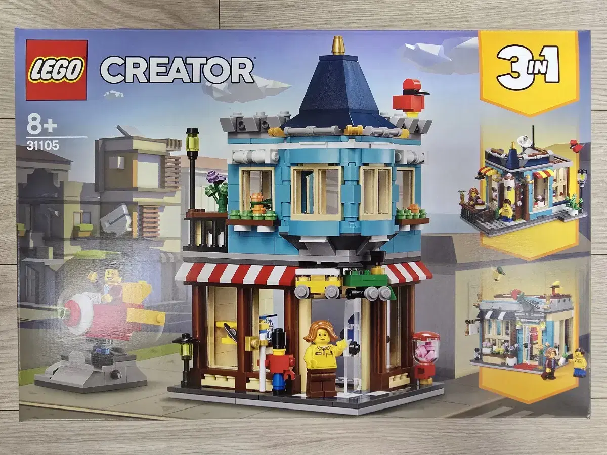 LEGO Creator 31105 Townhouse Toy Shop