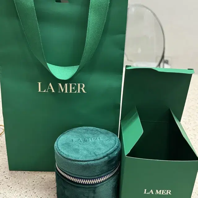 LAMER 파우치