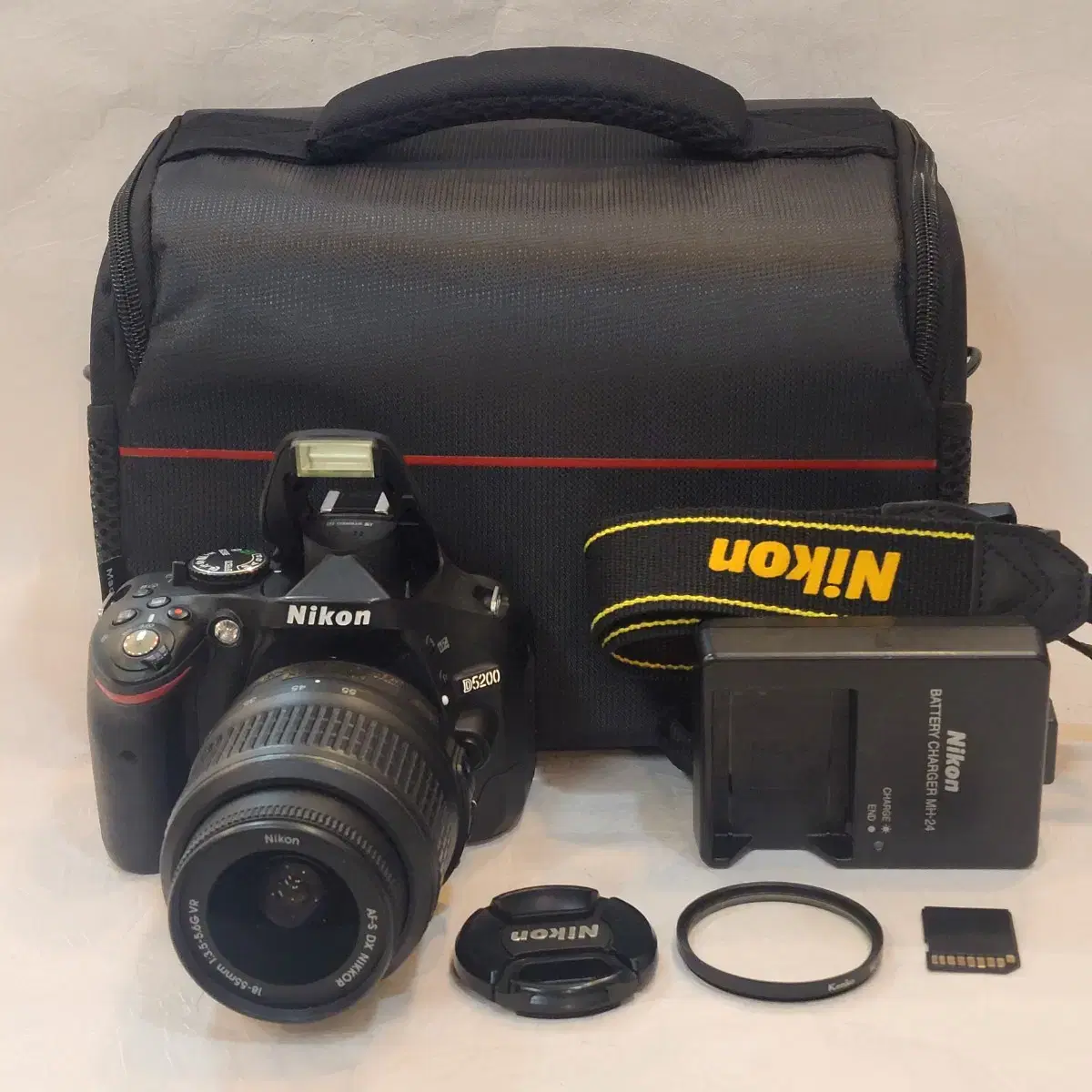 [중고]니콘 정품 d5200 18-55mm VR 컷수8528컷