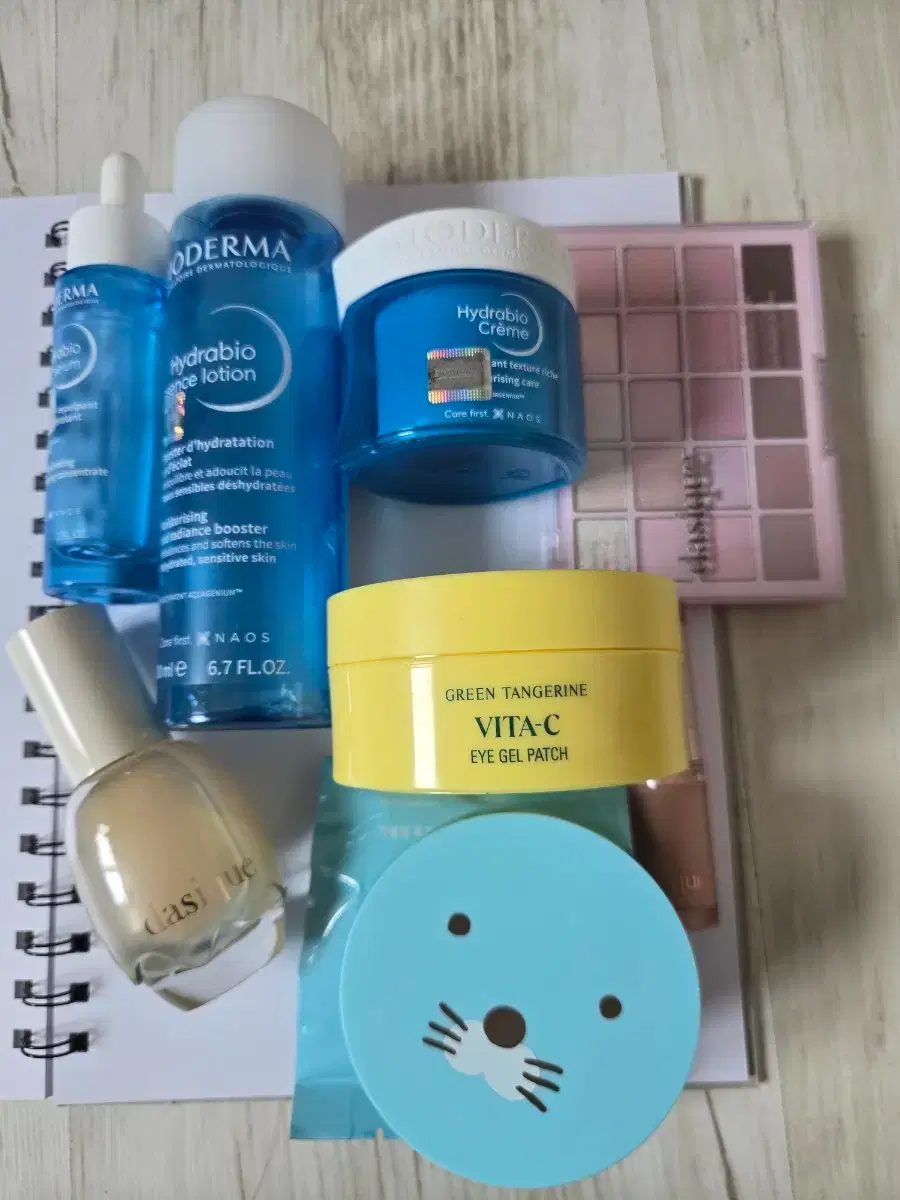 Pantsu polyurethane goods bulk + Spoon magazine acrylic group buy wts on  Bunjang Global Site.