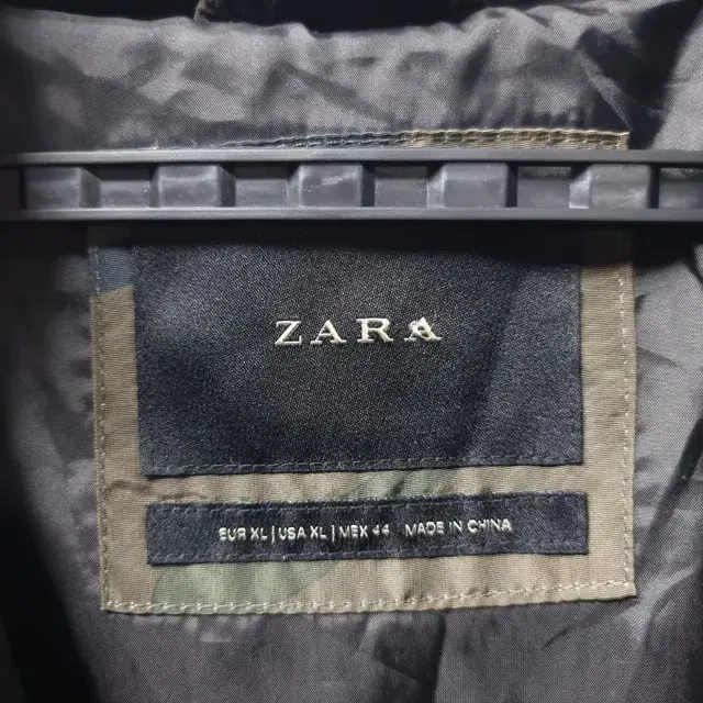 ZARA 카모 사파리 야상