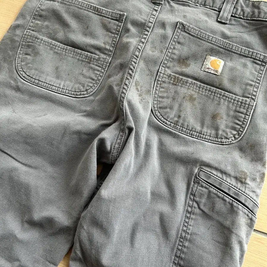 Carhartt dirty workpants