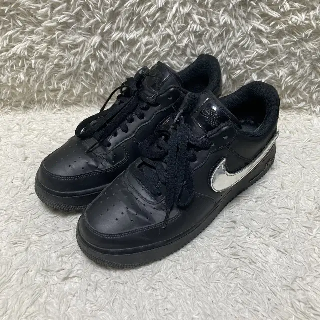 [275] NIKE 나이키 에어포스 메탈릭 골드