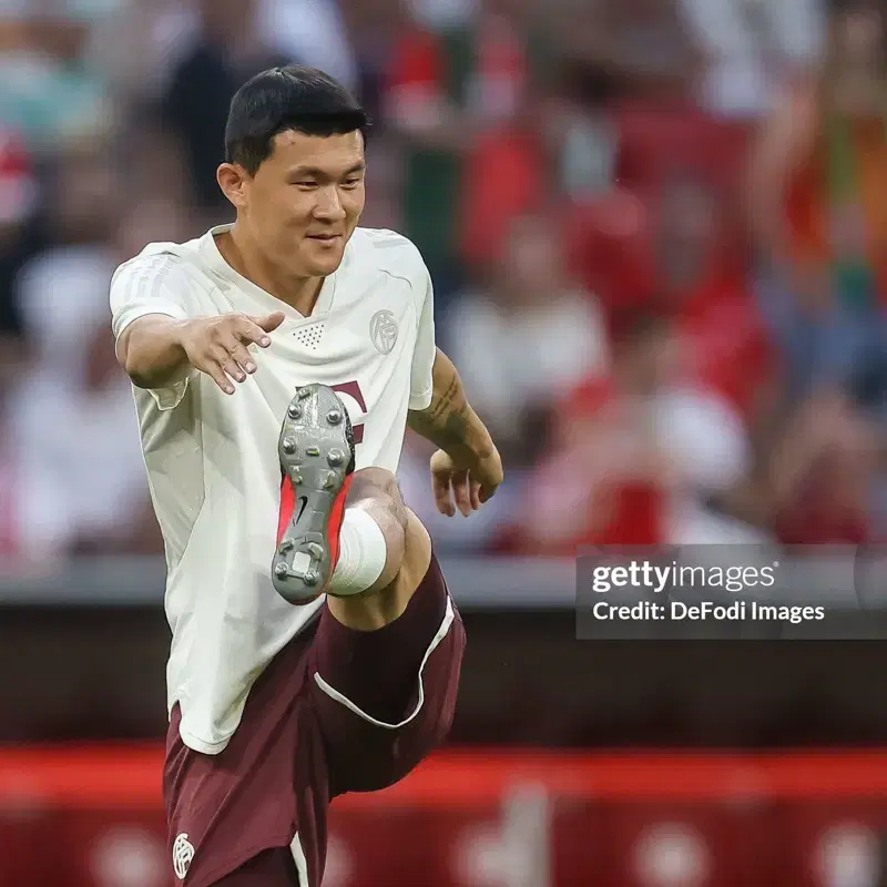 바이에른 뮌헨 김민재 매치원 선수 실착 싸인 축구화 판매