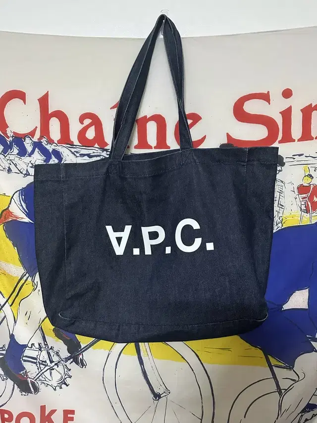 APC 아페쎄 다니엘라 토트백 라지