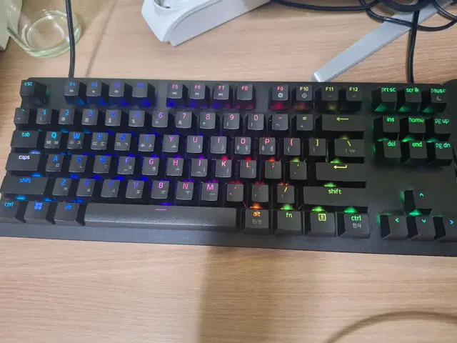 레이저 헌츠맨 v2 tkl